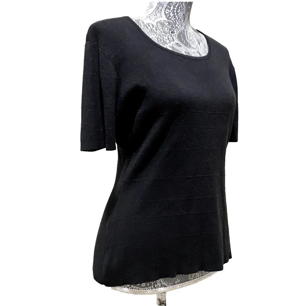 Yarn Works Womens M Black Short Sleeve Knit Textured Stretch Blouse Top Pullover